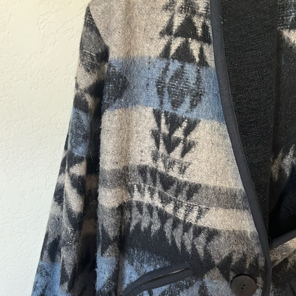 WOOL BLEND SIZE MED SOUTHWEST PATTERN JACKET - Picture 2 of 8